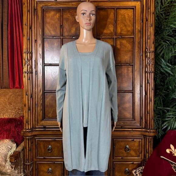 Marla Wynne Blue Side Ribbed Side Slit Sweater Tank - Picture 13 of 13